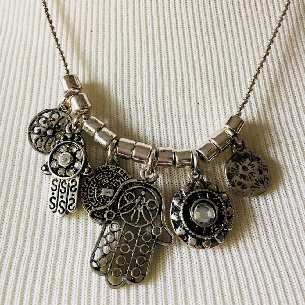 Hamsa Hand charms Necklace Silver Tone - Picture 3 of 3